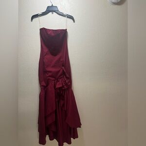 Elegant Strapless Burgundy Dress